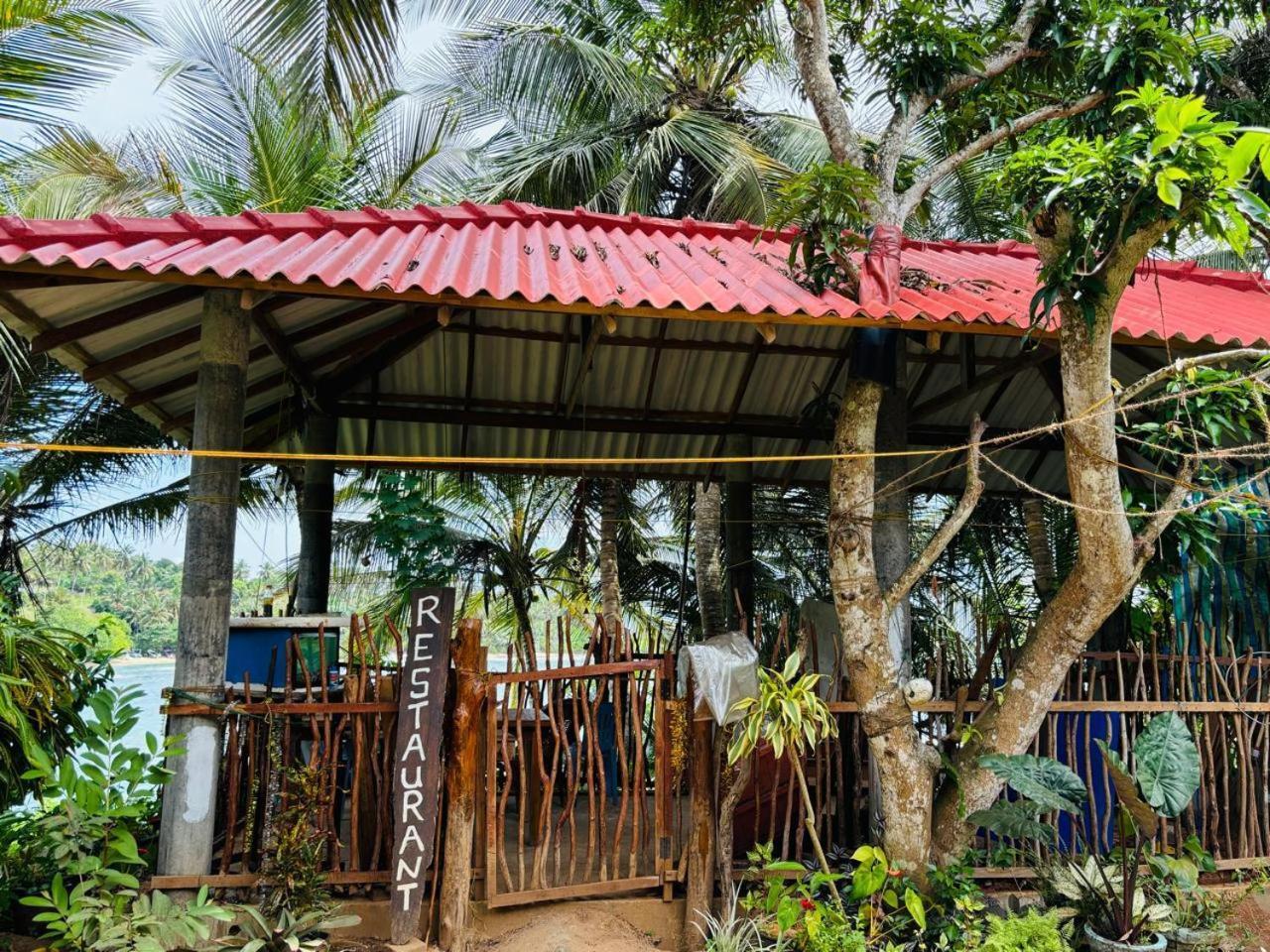 Surf Paradise Tangalle Eksteriør bilde